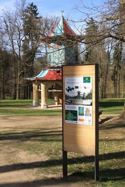 NAUN STEZKA VLAIMSKM PARKEM